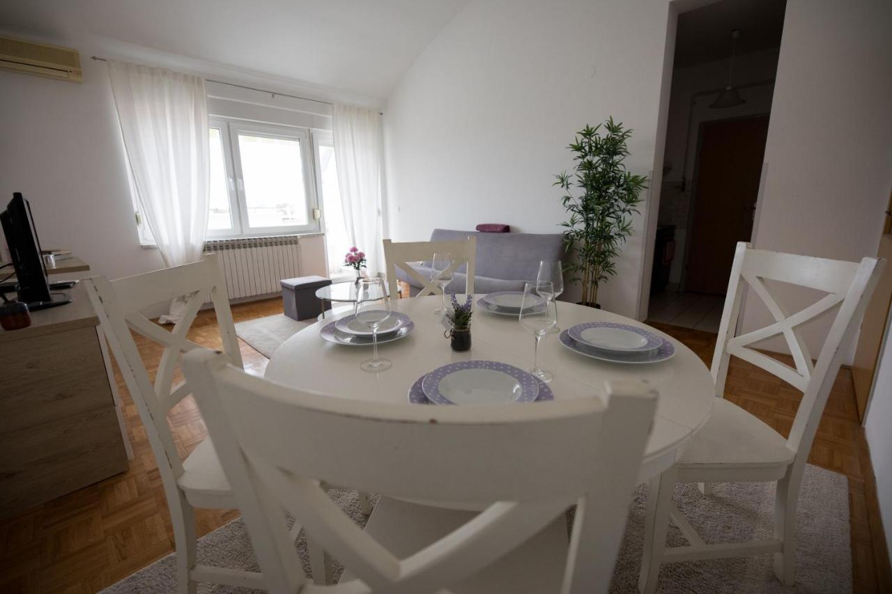 Apartman Ana Appartement Osijek Buitenkant foto