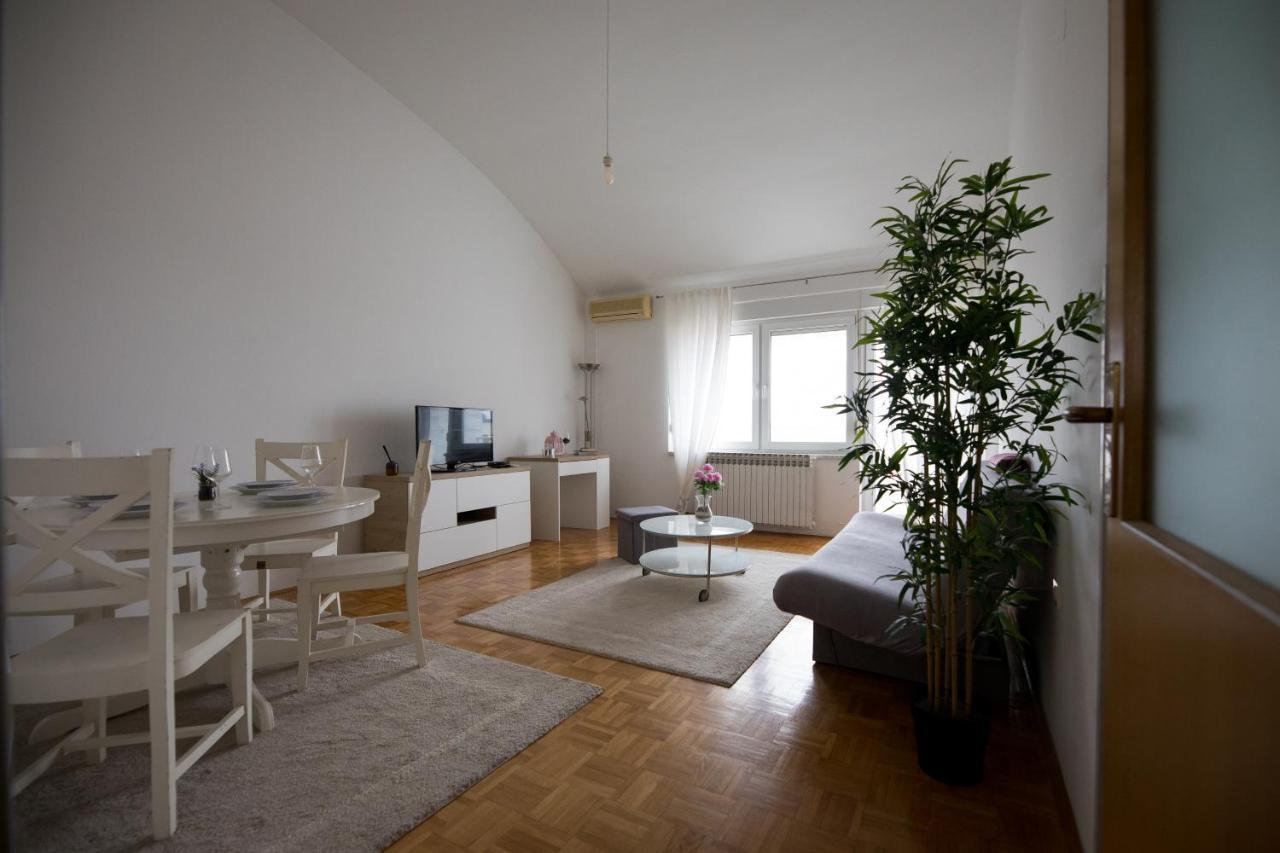 Apartman Ana Appartement Osijek Buitenkant foto