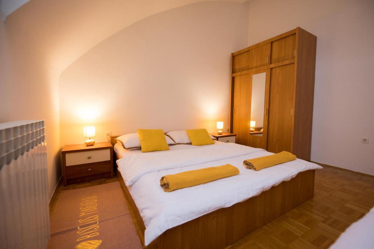 Apartman Ana Appartement Osijek Buitenkant foto