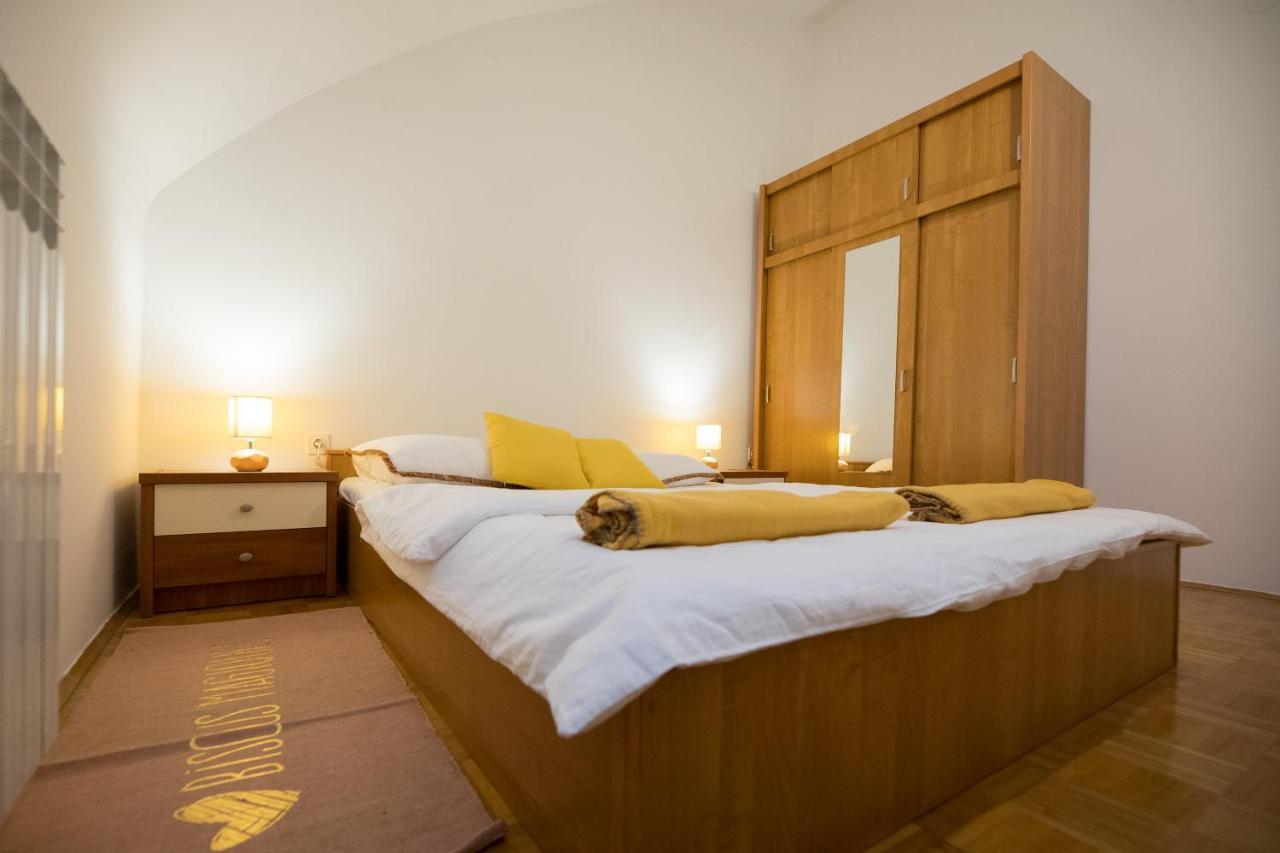 Apartman Ana Appartement Osijek Buitenkant foto