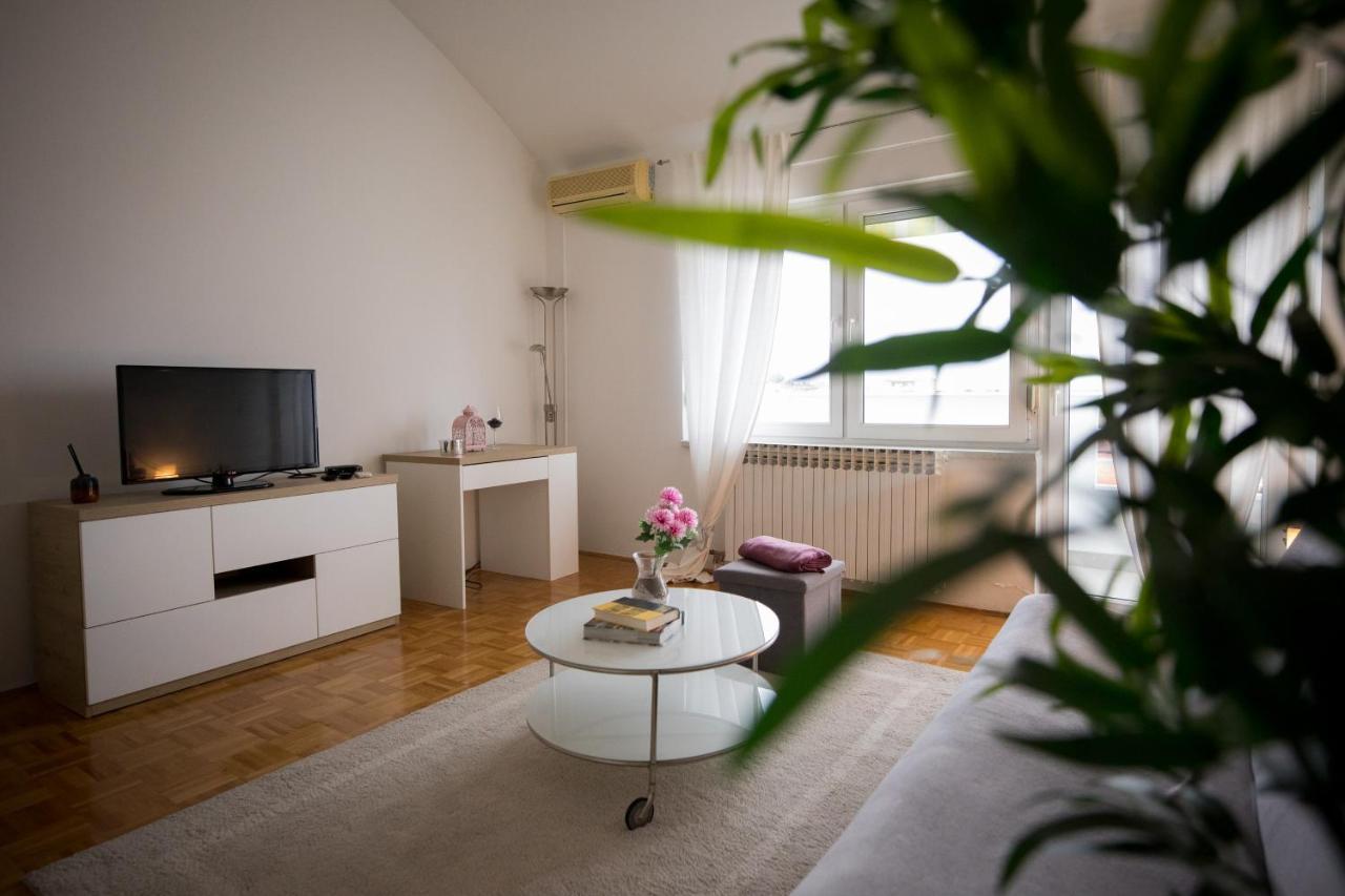 Apartman Ana Appartement Osijek Buitenkant foto