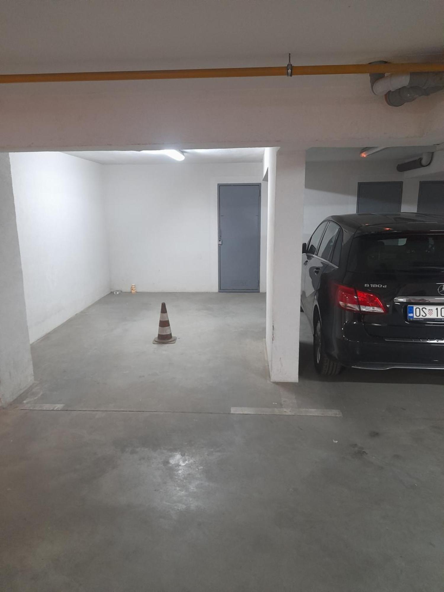 Apartman Ana Appartement Osijek Buitenkant foto
